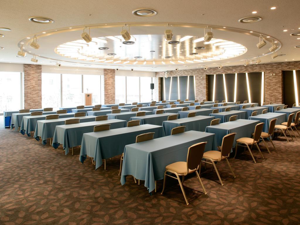 City Plaza Osaka Hotel Екстериор снимка